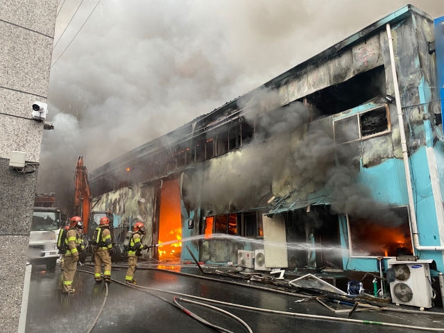 6일 발생한 대구 성서공단 공장 화재 현장. 대구소방안전본부 제공