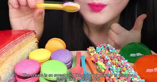 [유튜브 채널 'Jane ASMR 제인' 화면 캡처]