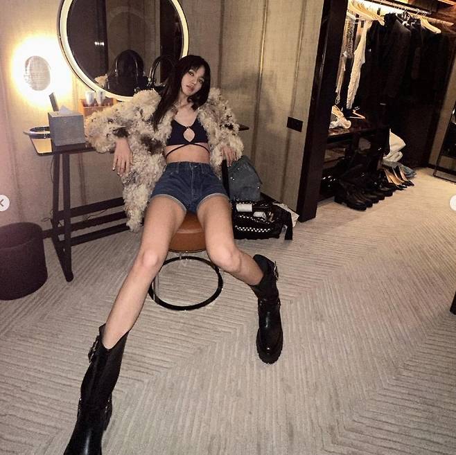 블랙핑크 리사 사진|리사SNS