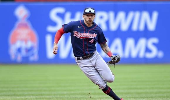 MLB 미네소타에서 뛰고 있는 카를로스 코레아가 2023 WBC에불참하기로 결정했다. 그는 이번 대회에서 푸에르토리코 야구대표팀 소속으로 뛰지 않는다. [사진=뉴시스]