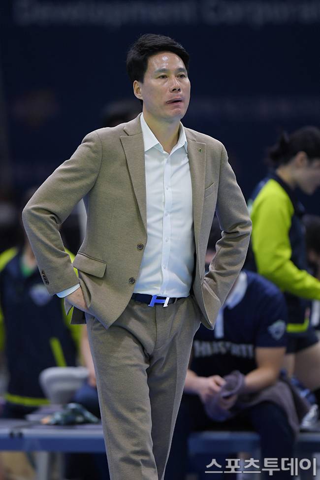 강성형 감독 / 사진=권광일 기자