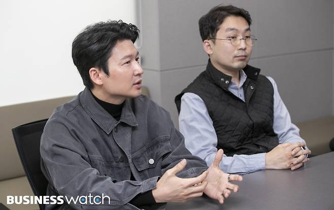 (왼쪽부터)안성원 AD, 강성구 TD실장이 서울 성동구 메타버스엔터테인먼트 사옥에서 인터뷰를 하고 있다. /사진=이명근 기자 qwe123@
