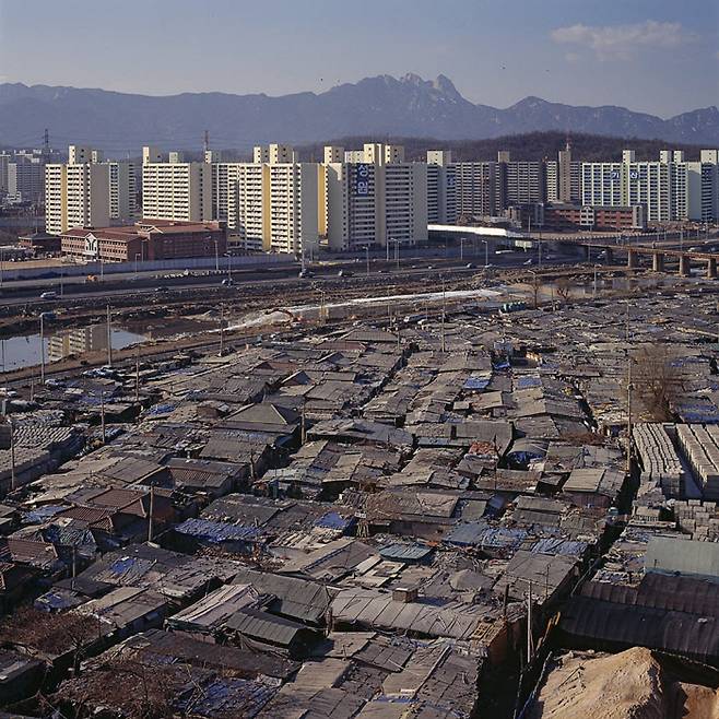 상계동, 1990, archival pigment print ⓒ임정의, 서울대학교미술관 제공