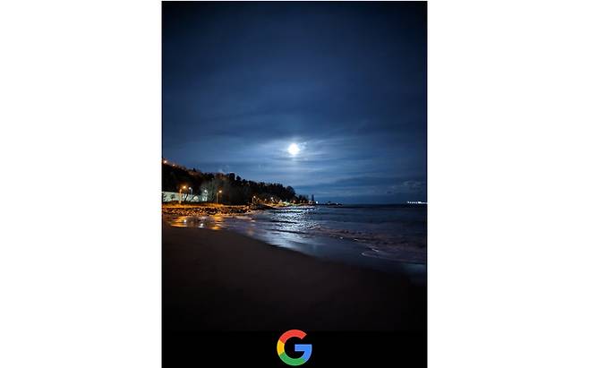 구글 ‘픽셀7 프로’로 찍은 야간 해변 사진. [폰아레나 홈페이지][폰아레나 홈페이지]