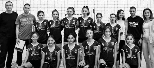 튀르키예 지진으로 북키프로스 여자 배구팀 소속 선수 16명 전원이 무너진 호텔 더미에서 시신으로 발견됐다. 출처 웨이보