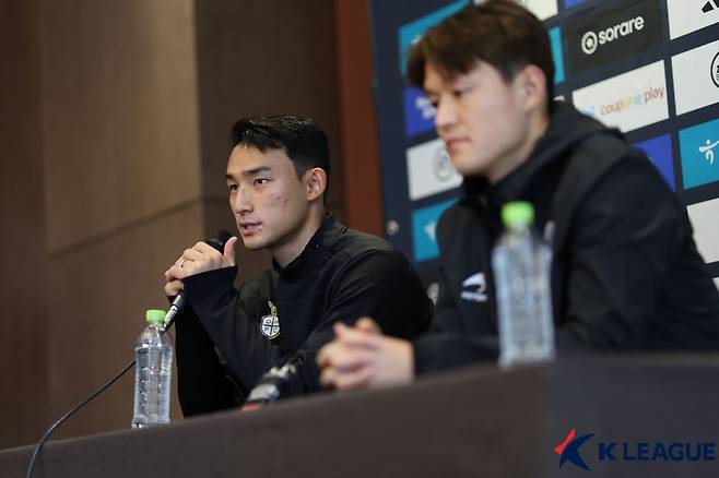 13일 기자회견에서 답변하는 조유민 [한국프로축구연맹 제공. 재판매 및 DB 금지]