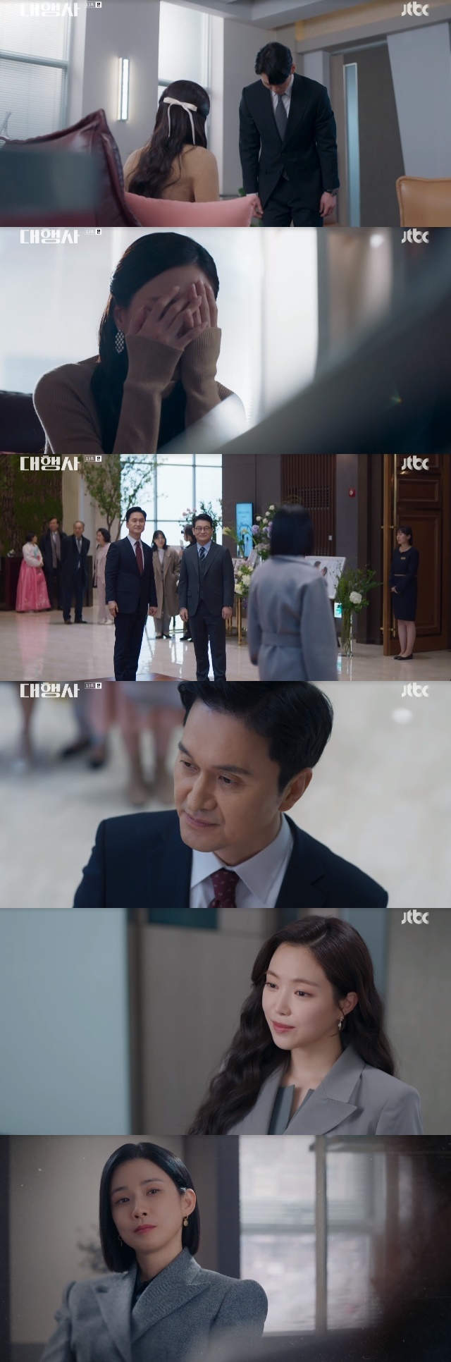 The strategic alliance between Lee Bo-young and Son Na-eun, who each lost someone they trusted, was heralded.In the 13th JTBC Saturday drama an agency (playwright Song Soo-han, director Lee Chang-min), which was broadcast on February 18th, Kang Han-Na (Son Na-eun) who breaks up with Park Yung-woo (Han Joon-woo) Lee Bo-young, who is in the back of his head, was portrayed.On this day, Park Yung-woo received a proposal to give Kang Han-Na and strong water (Cho Bok-rae), who is fighting for the position of vice chairman, to give Kang Han-Na a cash of 300 billion won and a 100% stake in the company that manages affiliate buildings.Park Yung-woo decided to leave Kang Han-Nas side in order not to block Kang Han-Nas future.Kang Han-Na described Park Yung-woo as If you go like this, you will not see forever. Without spurs, there is no one on my side in the world.Park Yung-woo is the only person I can trust 100%. Park Yung-woo said, If I stay like this, I can take away everything I have. Kang Han-Nas weakness if she is by her side is that she can not take the vice chairman position she wants.Kang Han-Na said, I hope youve learned a lot this time. Some relationships dont create synergy if you mix them up, and couldnt hold Park Yung-woo firmly back.On the other hand, choi chang-soo (Jo Sung-ha) moved diligently to attack the orphan. He first approached the prosecutor who had a regret to the orphan as a jewel of Woo-Won Group chairman and appealed as enemy enemy comrade. Choi Chang-soo promised that the prosecutor would be a speaker for all employees to know in exchange for informing him of useful information.Choi Chang-soo also made Jang Hyun-sung, a senior who believed and relied on the orphans, on his side.Choi Chang-soo went to the store after hearing that Yoo Jung-seoks daughter was about to attend Wedding ceremony and said, Anyway, the orphan will not increase sales by 50% within six months. So come in.I do not want you to be the next head of production. Choi Chang-soo said to Yoo Jung-seok, who refuses, Will you sit as a dad in this kind of pub in your only daughter Wedding ceremony, or will you sit as an agency agency executive in a big company?If you have the power, your parents will not be able to deal with you. Are you more important than your daughter?  I will keep my first promise to you. Ko Sang-moo is a college professor and you are not bad with the next production director. Yoo Jung-seok, who eventually fell to choi chang-soo, betrayed the orphan.The orphanage, who presented a wedding dress to the daughter of Yoo Jung-seok, made a lot of money, and expressed his heartfelt gratitude to him as if he was almost gone, said, Congratulations to Yoo Jung-seoks daughter, Wedding ceremony I was surprised to see a lot of wreaths coming in.Some of them were sent by choi chang-soo. Yoo Jung-seok appeared in front of these orphans, shaking hands with choi chang-soo, which gave him a bigger shock.