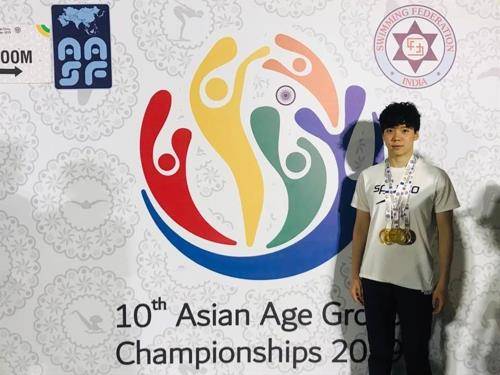 2019년 인도에서 열린 아시안에이지그룹 수영대회에서 우승했을 당시 김민주 생도의 모습. [사진출처=연합뉴스]