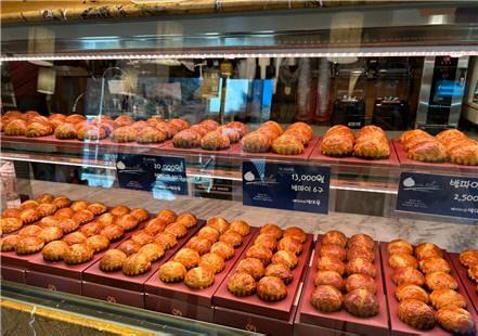 공주의 특산품인 밤을 넣어 만든 밤파이. 베이커리 밤마을의 히트작이다. 사진=유혜인 수습기자