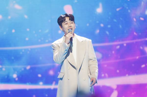 MBN '불타는 트롯맨'에 출연했다가 학폭 논란에 휩싸인 황영웅(사진=MBN 제공)