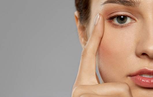 눈 성형 전에는 전문가와의 면밀한 상담이 필요하다 ｜출처: 클립아크코리아