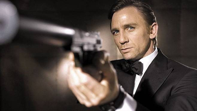대니얼 크레이그가 제임스 본드로 출연한 첫 작품이었던 '007 카지노 로얄'. /소니픽쳐스