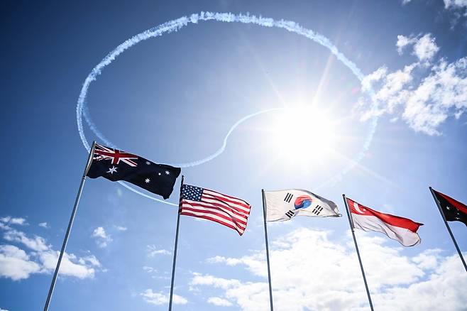 블랙이글스가 호주 상공에 그린 태극문양 [공군 제공. 재판매 및 DB 금지]