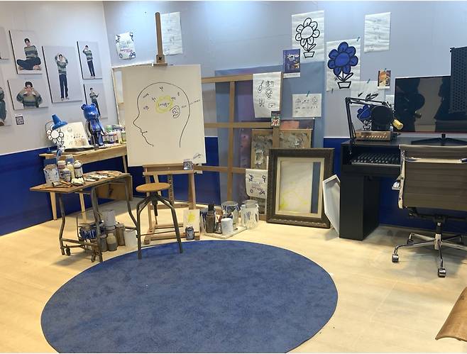 영탁 작업 공간을 그대로 재현한 팝업스토어 내부. 이정아 기자.