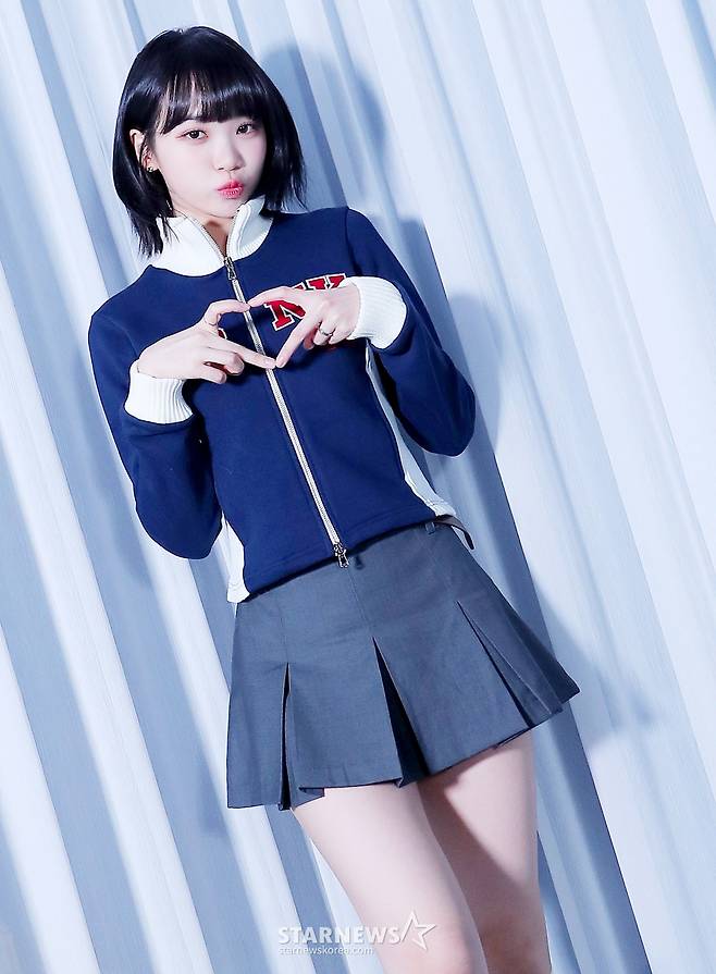 "애교 리더" 르세라핌 김채원, 예쁨 주의[★화보]