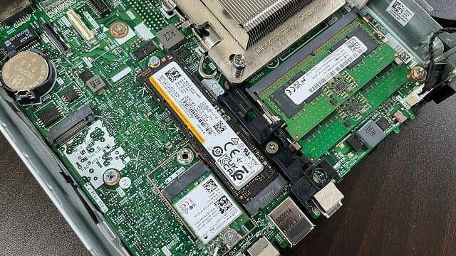 SSD 가격 하락에는 PC 수요 둔화와 재고 압박, SSD 핵심 부품인 낸드 플래시 가격 하락 등이 복합적으로 작용하고 있다. (사진=지디넷코리아)