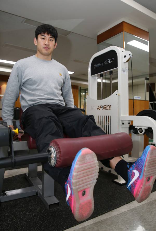 정해민이 피지컬 트레이닝을 하고 있는 모습. IS포토