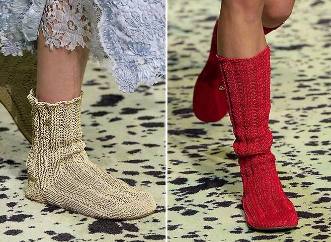 보테가 베네타가 2023 F/W 컬렉션 쇼에서 선보인 양말 형태의 부츠. /사진=보테가 베네타(Bottega Veneta)