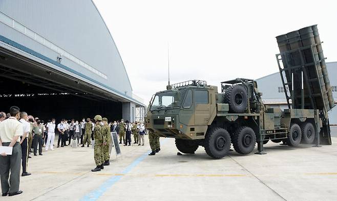 일본 자위대의 12식 지대함미사일이 지상에 전시되어 있다. 교도통신·연합뉴스