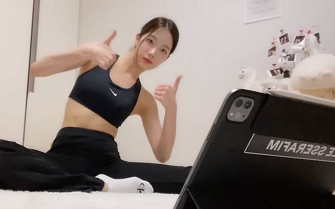 YouTube @LE SSERAFIM