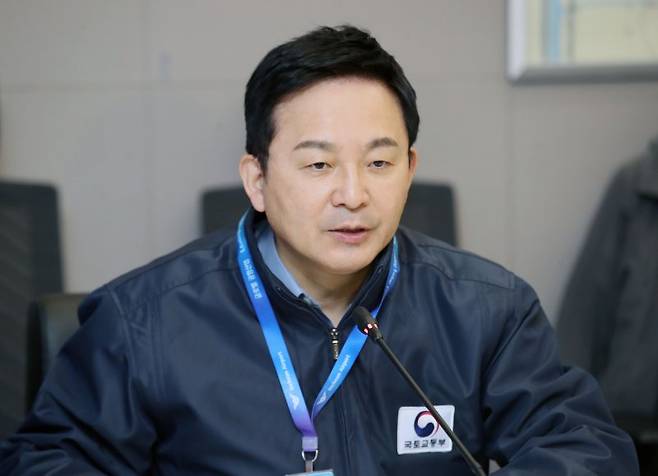 원희룡 국토교통부 장관이 12일 인천공항 보안상황 현장점검을 위해 인천국제공항 2터미널을 방문해 통합운영센터에서 열린 점검회의에서 모두발언을 하고 있다. 2023.3.12/뉴스1 ⓒ News1 박세연 기자 /사진=뉴스1