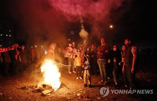 이란의 새해맞이 불꽃축제 [EPA 연합뉴스 자료사진. 재판매 및 DB 금지]