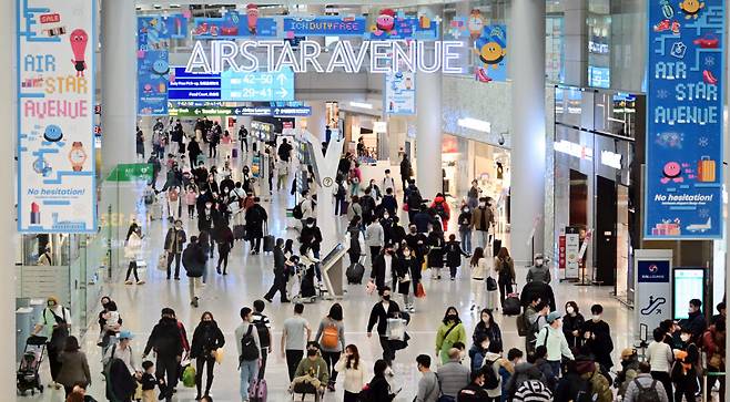 인천국제공항 제1여객터미널 면세구역 전경