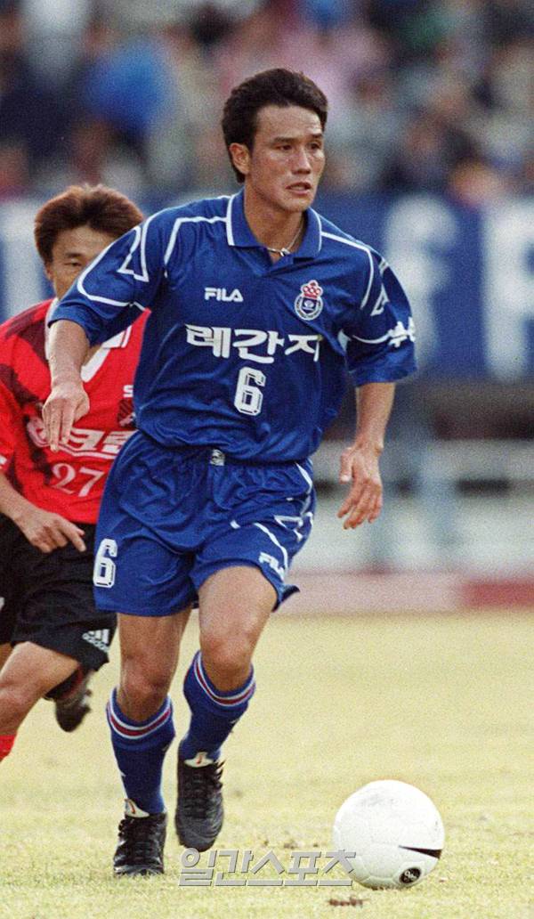 부산 대우 로얄스 시절 김주성. IS포토