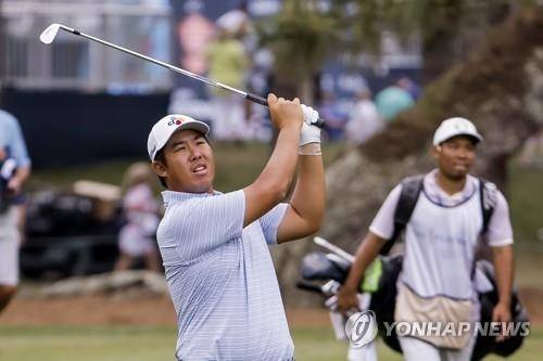 안병훈의 아이언 샷.
[EPA=연합뉴스]