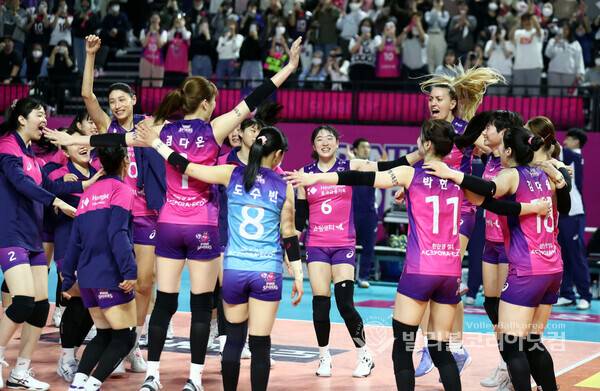 흥국생명 시즌 27승 달성.