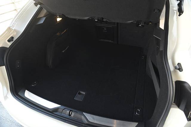 마세라티 르반떼 GT 하이브리드