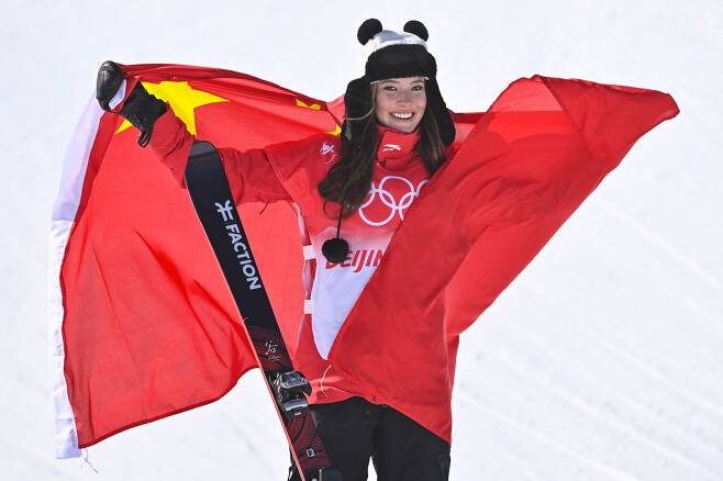 2022 베이징 동계올림픽 스키 프리스타일 중국 대표로 출전한 구아이링 /AFP 연합뉴스