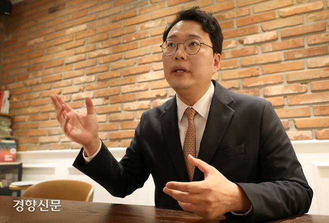 천하람 국민의힘 전남 순천갑 당협위원장이 지난 16일 서울 여의도의 한 카페에서 3·8 전당대회 결과와 윤석열 대통령 국정운영 등을 주제로 경향신문과 인터뷰하고 있다. 김창길 기자 cut@kyunghyang.com