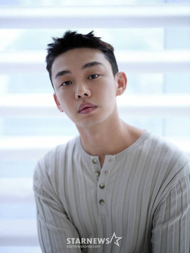 As a result of the coverage on the 21st, Yoo Ah-in was confirmed to have appointed a law firm belonging to Lawyer from Kim & Chang Law Office.Lawyer, appointed by Yoo Ah-in, has been a prosecutor for 11 years since 2006 and joined the Kim & Chang law firm in December 2017, now a member of the o law firm, not Kim & Chang.The law firm also belongs to Lawyer, a former prosecutor who served as deputy prosecutor of the Supreme Prosecutors Office, Drug Supervisor and Organized Crime Supervisor after taking his first step into public office 28 years ago.Yoo Ah-in attends the Police as a suspect on Monday and receives a survey.It is the first time that Police has summoned Yoo Ah-in since the United States of America entered the Incheon International Airport on May 5 and conducted drug tests at the same time.The survey will be conducted as a private recall survey, and it is reported that there will be no announcement of a separate position.Currently, Yoo Ah-in faces four types of Drug Oral administration charges.The National Institute of Scientific Investigation reported to the Police that Yoo Ah-ins hair and urine were positive for Drugs such as propofol, hemp, cocaine, and ketamine.Seoul Police Agency Drug Crime Investigation Service conducted a search for seizure of home in Hannam-dong, the residence of Yoo Ah-in, and home in Itaewon-dong, the address of resident registration.Police also summoned Yoo Ah-in, a manager and acquaintance who was at the airport when he was picking hair at the time of his arrival in the United States of America, as a reference.