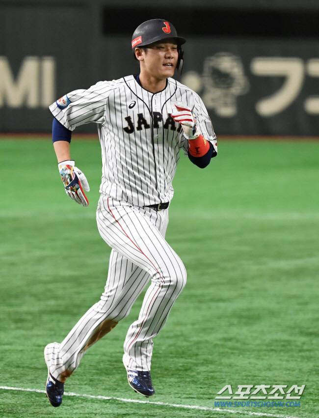 2019년 프리미어12에 일본대표로 출전한 사카모토. 박재만 기자 pjm@sportschosun.com