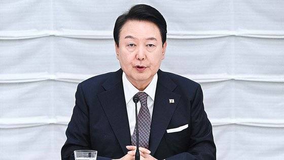 윤석열 대통령이 지난 17일 도쿄 일본경제단체연합회관에서 열린 한일 비즈니스라운드 테이블에서 발언하고 있다. 대통령실