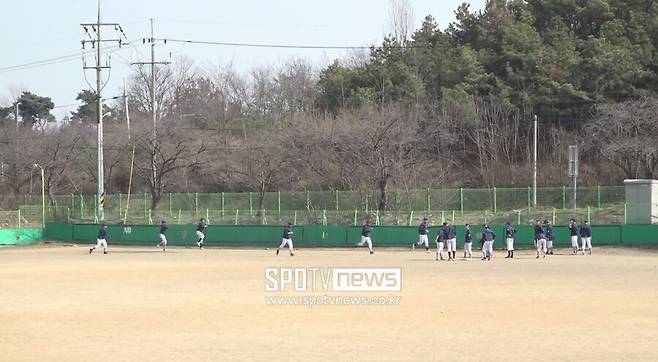 ▲청담고 선수들이 훈련하는 모습.