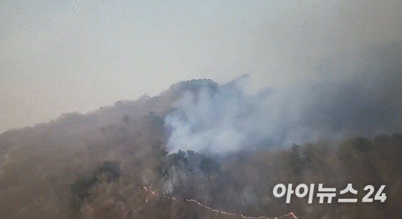 파주시 진동면 하포리 민통선내 미군 스토리사격장 화재 발생  [사진=구독자 제보]