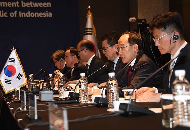 [서울=뉴시스] 23일 오후 서울 플라자 호텔에서 열린 '제1차 한-인도네시아 고위급 투자대화'에서 추경호 경제부총리 겸 기획재정부 장관이 발언하고 있다. (사진 = 기획재정부 제공) 2023.03.23.  *재판매 및 DB 금지