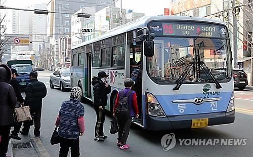 부산 시내버스 [연합뉴스 자료사진]