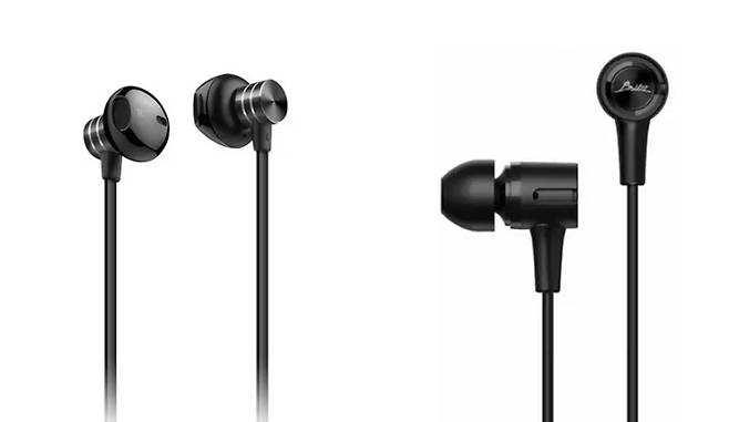 소리가 나오는 부분의 구조에 따라 오픈형(좌)과 커널형으로 나뉜다. 출처=브리츠