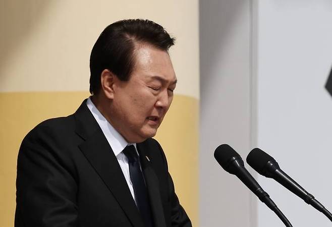 윤석열 대통령이 24일 제8회 서해수호의 날 행사에 참석했다. 