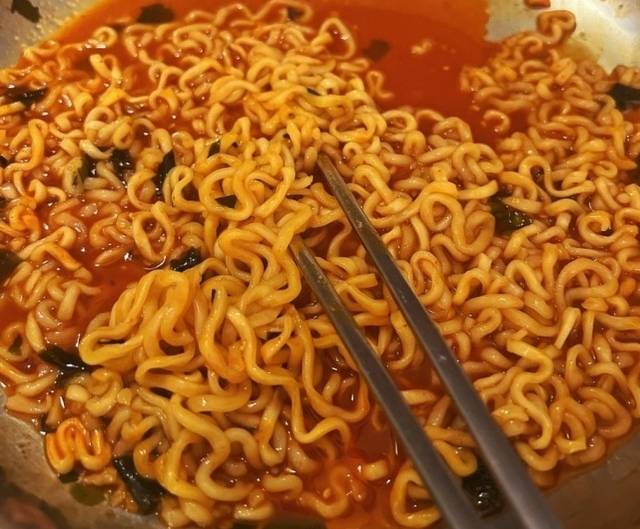 BTS 정국이 올린 ‘불그리’ 사진. 사진출처=위버스