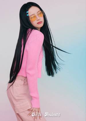 뉴진스, 선글라스도 레트로 바이브