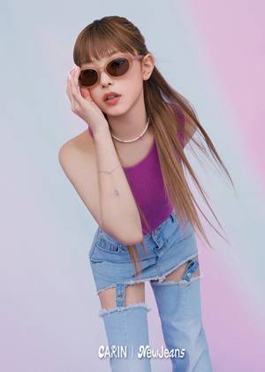 뉴진스, 선글라스도 레트로 바이브