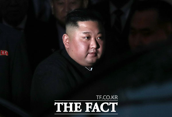 북한 노동당 기관지 노동신문은 25일 김정은 북한 국무위원장의 기사를 통해 그의 '애민 지도자' 이미지를 부각했다. /더팩트 DB