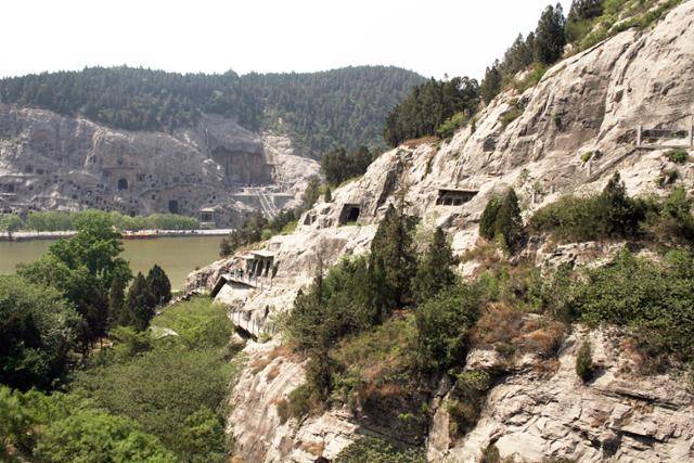 용문석굴의 동산석굴. ⓒ최종명
