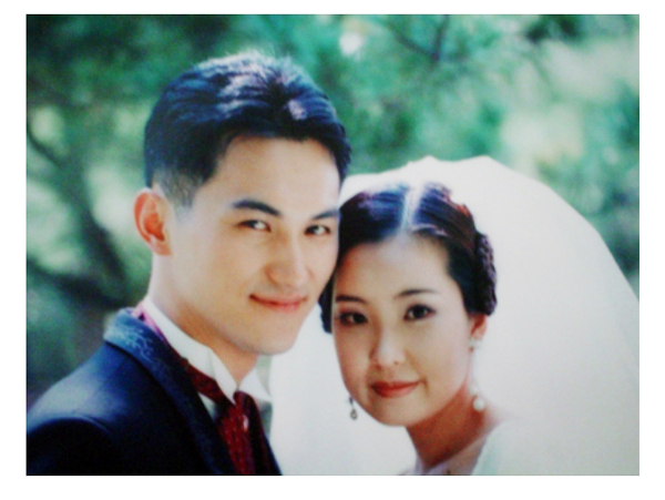 신용일 대표는 2001년 임윤주씨와 결혼해 딸 둘을 두고 있다.