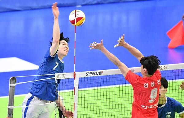 현대캐피탈 아포짓 허수봉. 사진┃KOVO