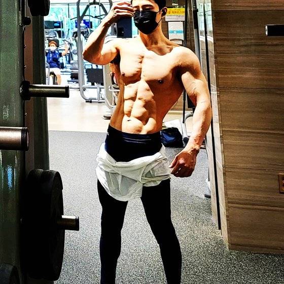 평소 엄격한 식단 조절과 꾸준한 운동으로 자기관리에 철저한 편이라는 쟈오리징은 현재 육아에 전념 중이지만 언젠가는 전문적인 연기자로 거듭나고 싶다고 포부를 밝혔다. [사진 본인제공]